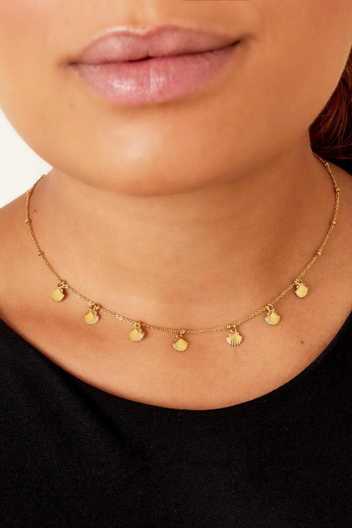 Halskette mit baumelnden Muscheln - Strandkollektion Gold Edelstahl Bild3